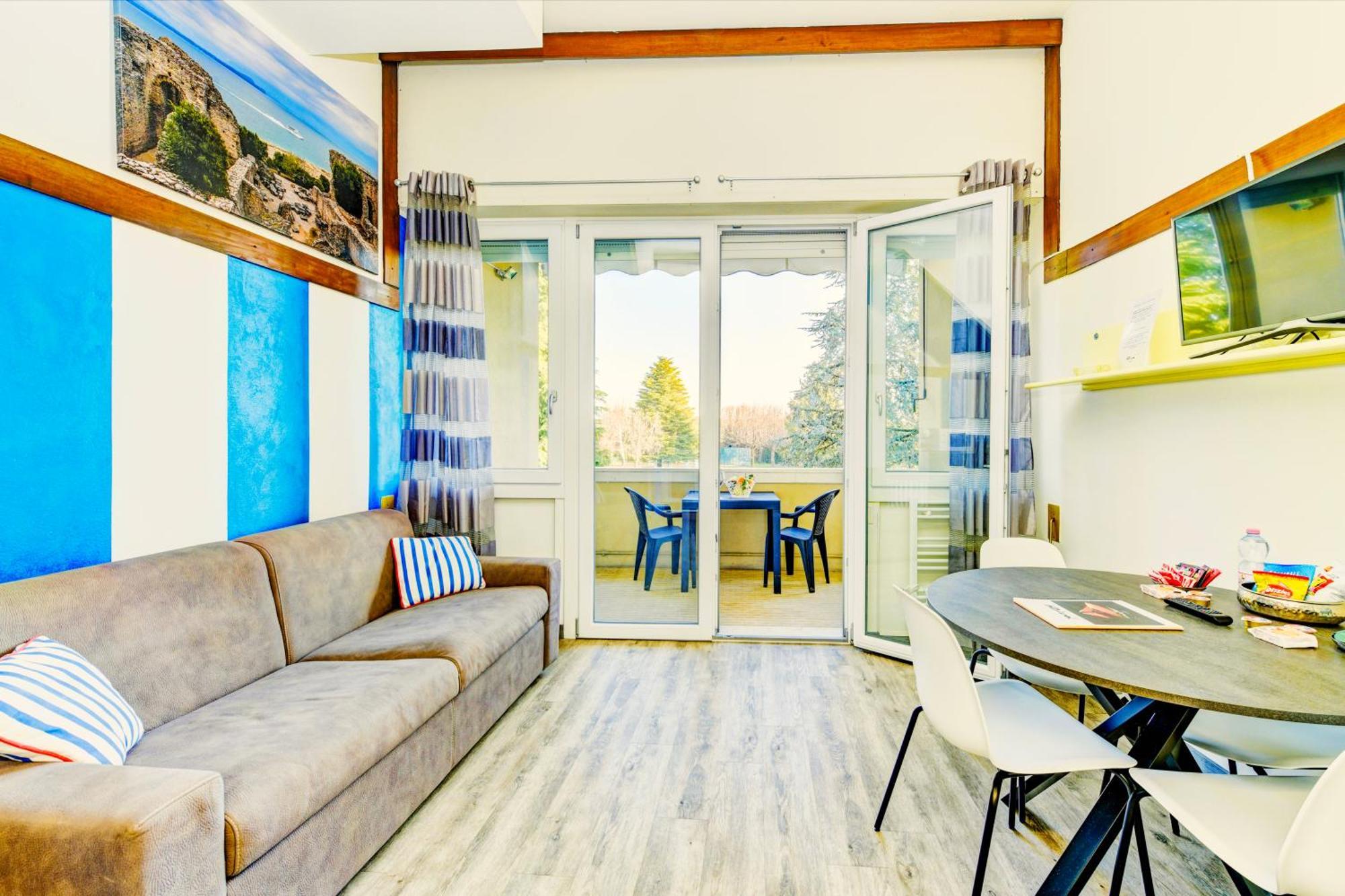 The Riva Apartment Sirmione Exterior foto